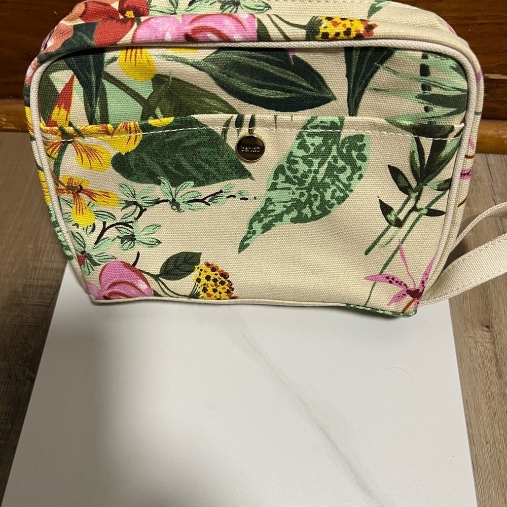 Bando Cream and Green Botanical Cosmetic Bag